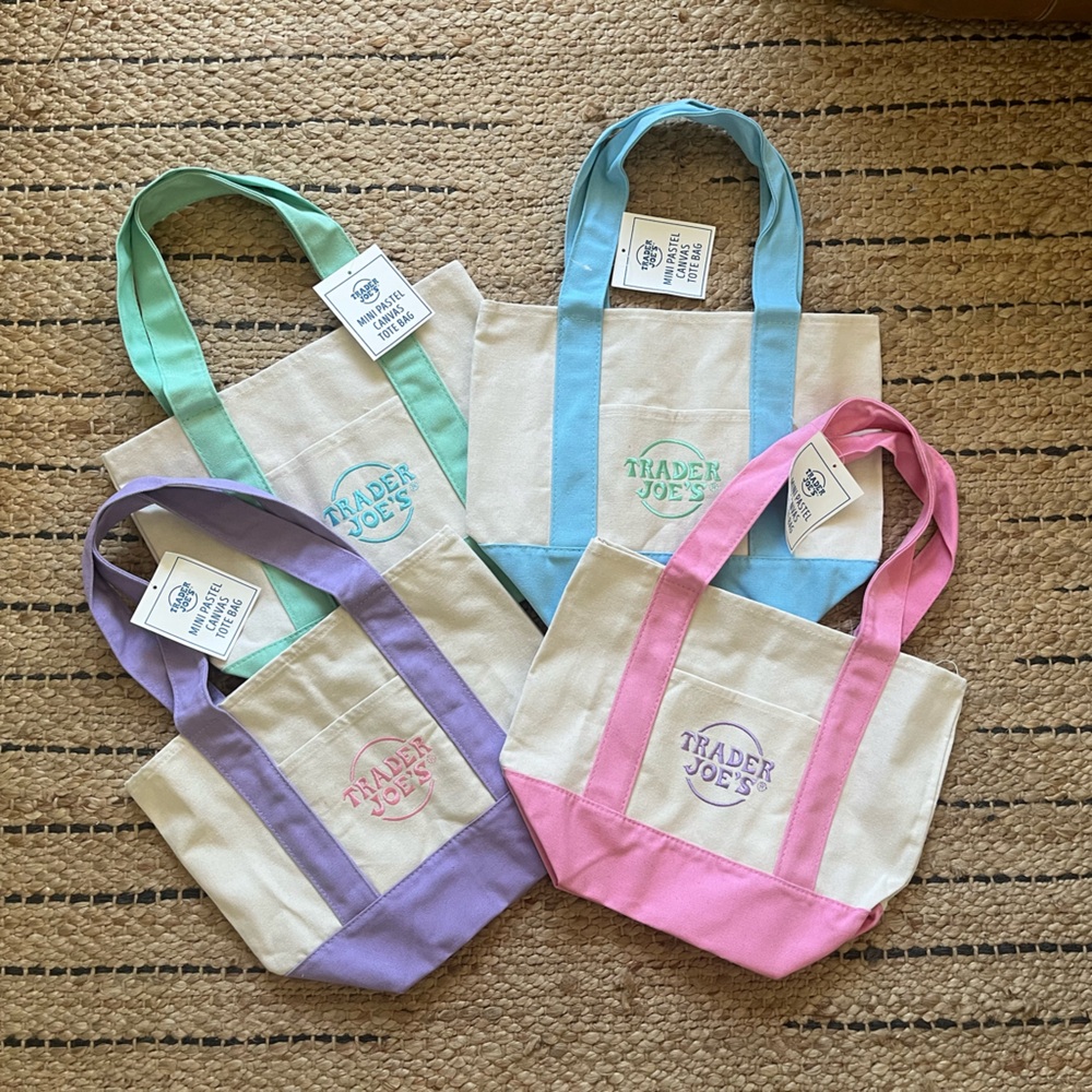 Trader Joe’s Pastel Mini Canvas Tote Bag Set